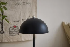 Sale Nimara Bloom bordlampe Sort