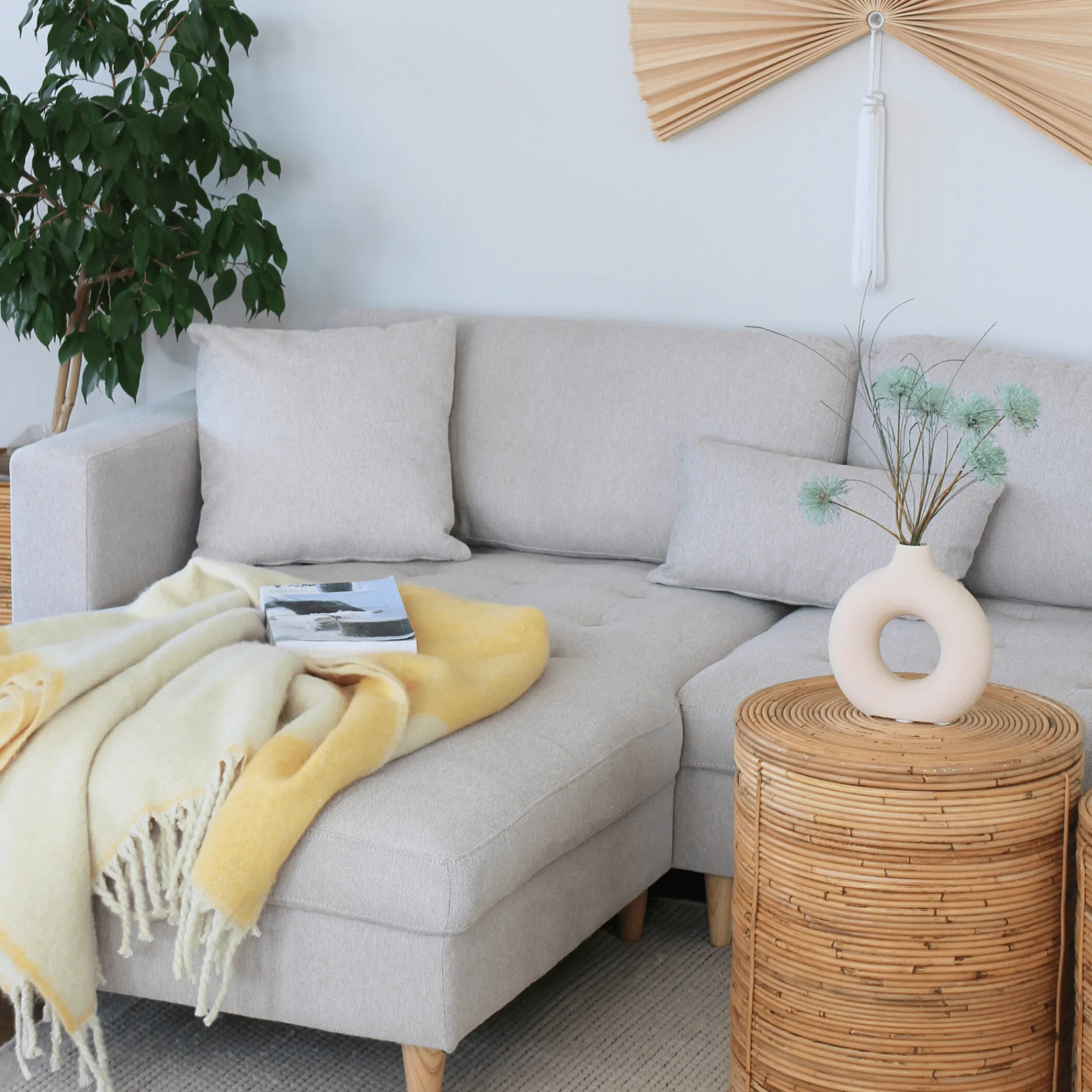 Outlet Nimara Brandy - Højrevendt og venstrevendt vendbar chaiselong sofa beige - L: 290 x D: 96 x H: 80 cm