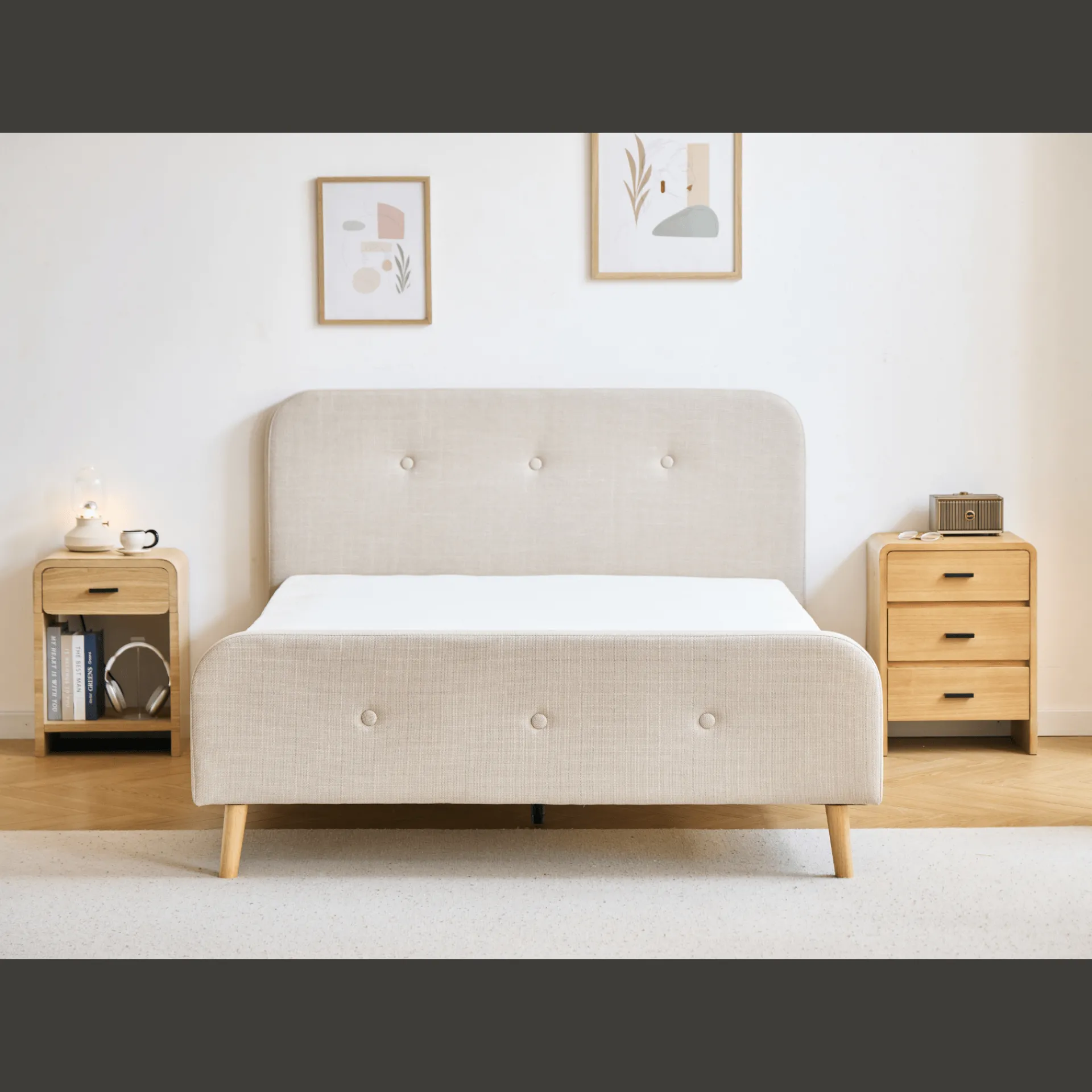 Outlet Nimara Christian seng i beige 140x200 cm inkl. sengelameller og madrasser