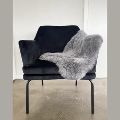 Sale Nimara Ægte New Zealand lammeskind langhåret - Grå 95x65 cm