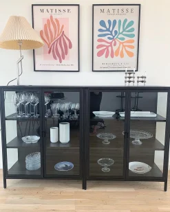 Nimara Herman glas skænk/vitrineskab - Sort metal 80x40x105 cm