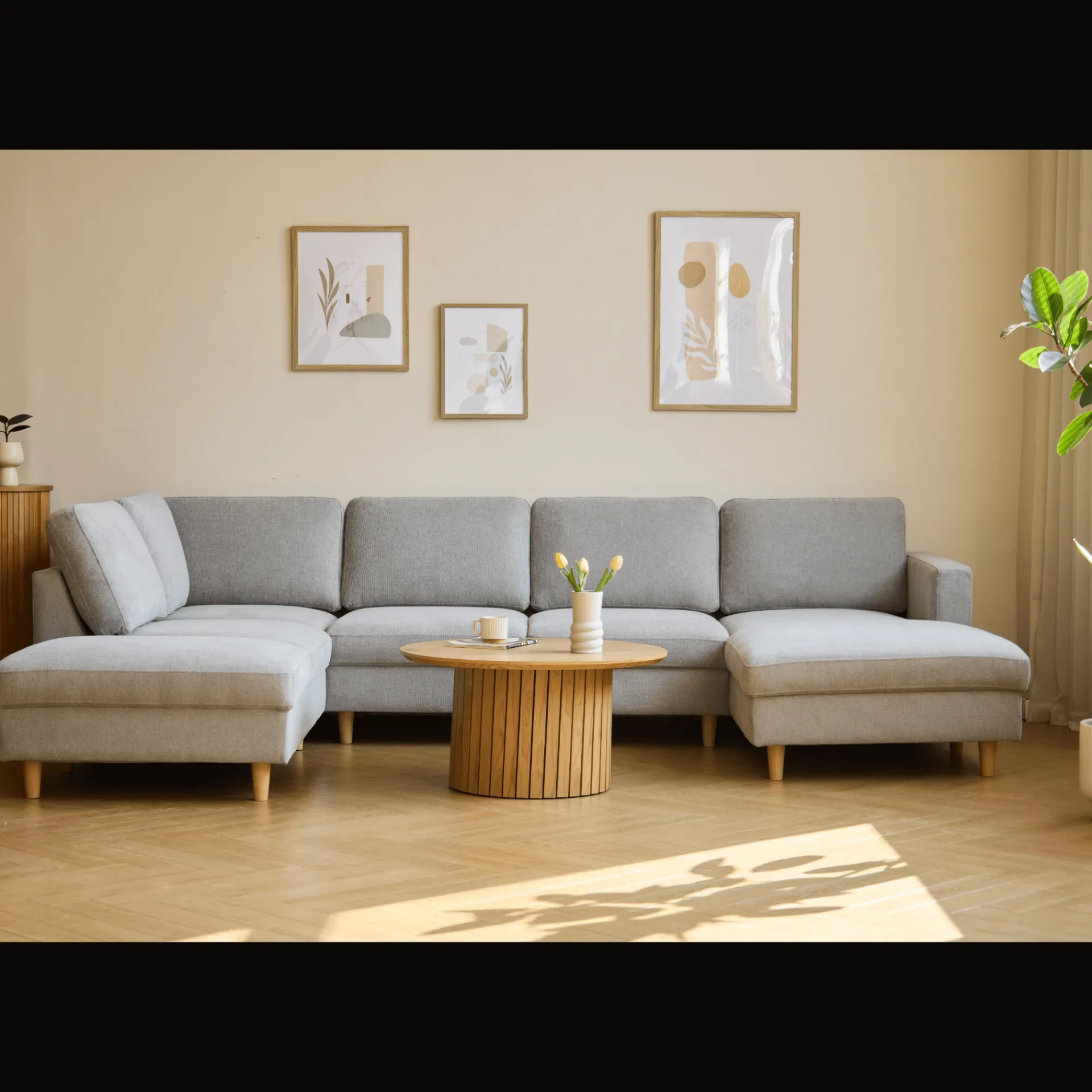 New Nimara Jennifer højrevendt u-sofa i lys grå med chaiselong - L: 300 x D: 208 x H: 82 cm