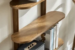 Outlet Nimara Juliet væghylde i røget eg med 5 hylder H:140 x B:22 x B:75 cm