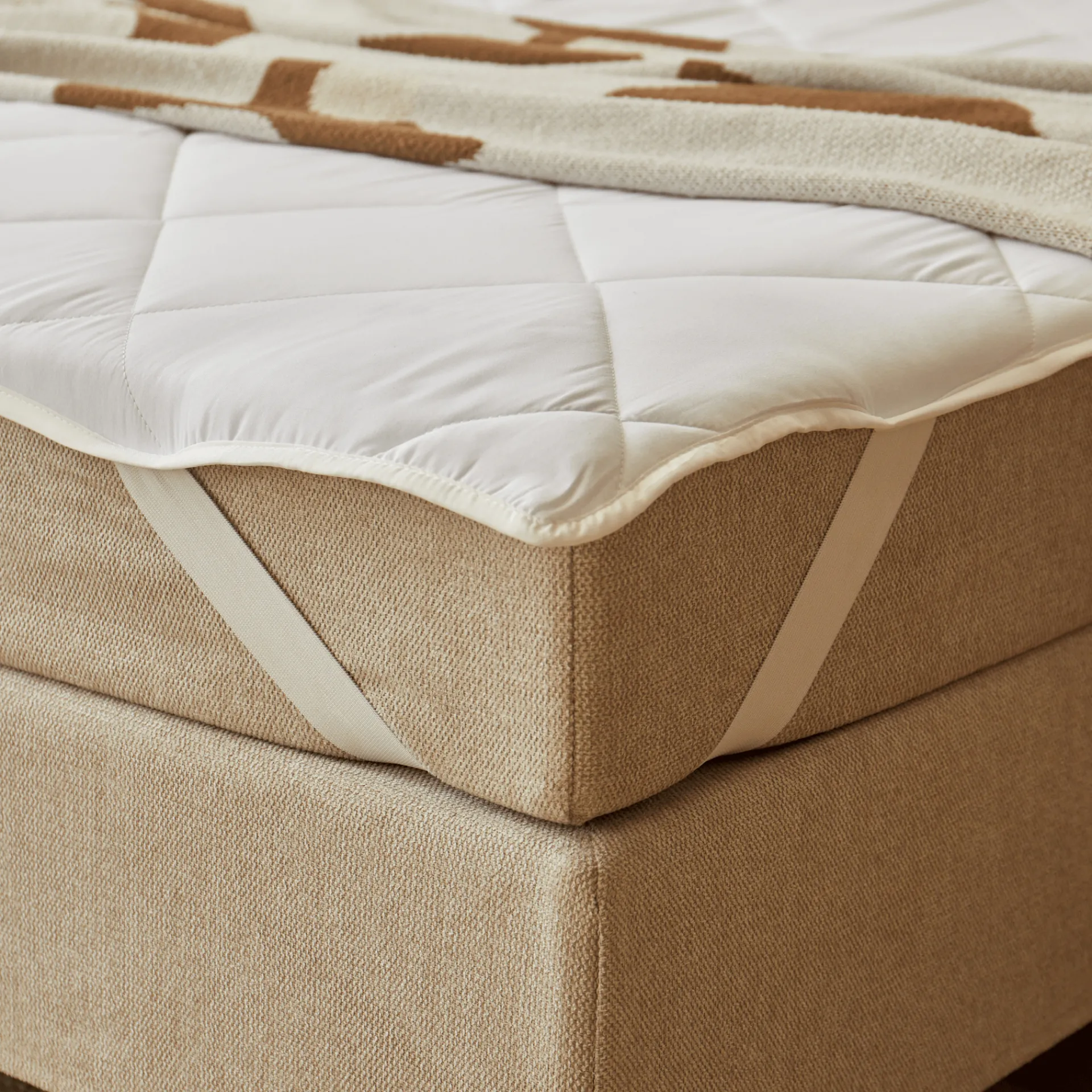 Sale Nimara Leo hvid rullemadras 180x200 cm