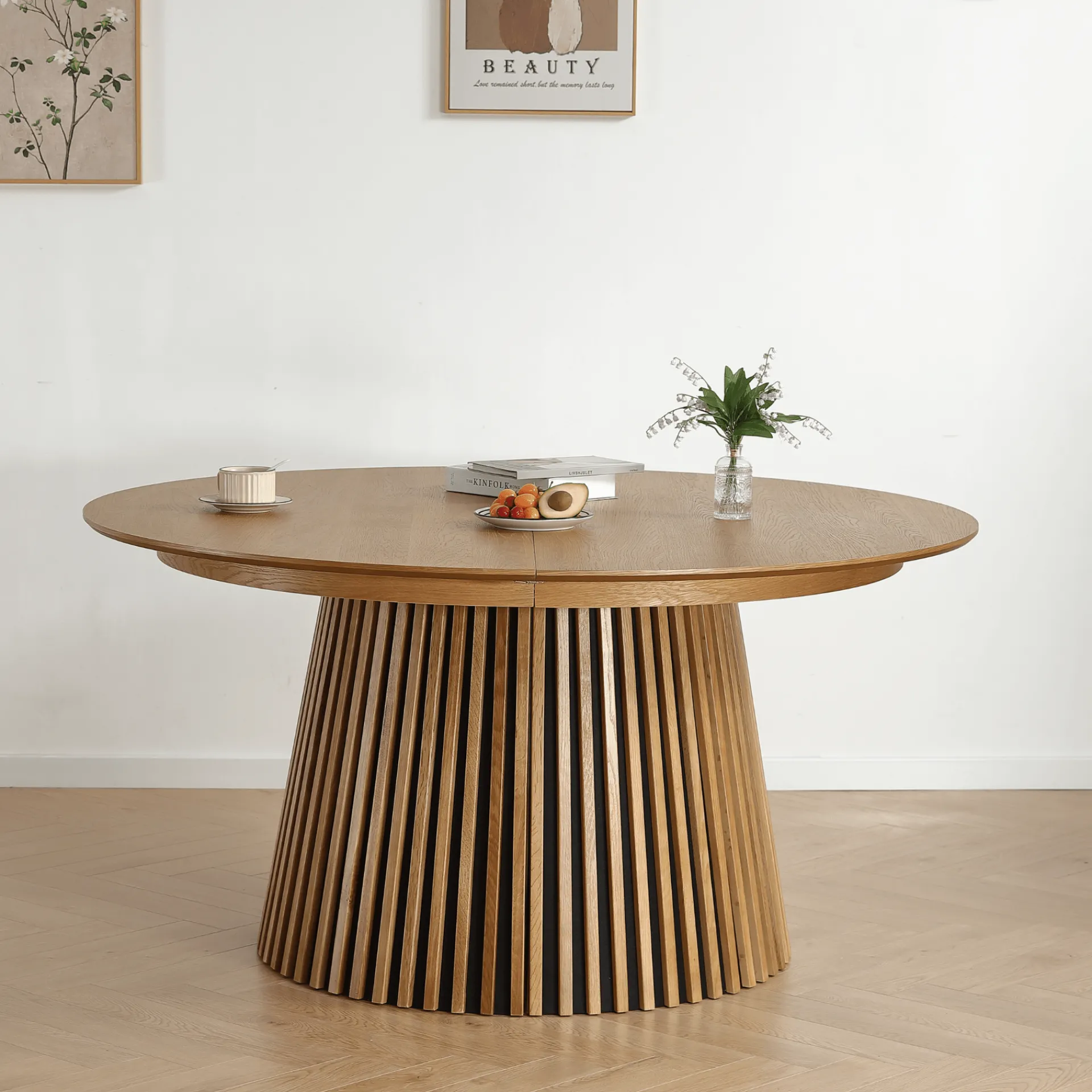 Online Nimara Lewis - Lamel rundt Spisebord I Egefiner med udtræk 150/190/230 CM - 2x tillægsplader medfølger