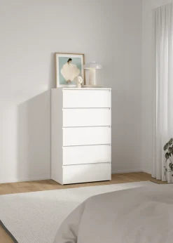 Hot Nimara Maise kommode H:114 x B:65 x D:41 cm med 5 skuffer i hvid