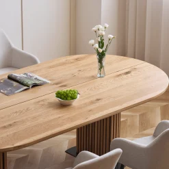 Online Nimara Matteo - Plankebord med lamelfod i olieret/natur massiv eg 300x120x77 cm