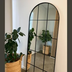 New Nimara Mia - New yorker spejl med buning i sort 70 x 180 cm