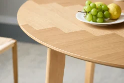 Discount Nimara Miles - Rundt spisebord Ø120 cm i olieret egefiner med sildebensmønster