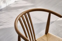 Clearance Nimara Naomi spisebordsstol i røget bøg med fletsæde