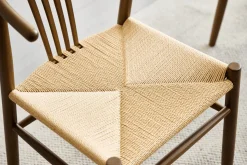 Clearance Nimara Naomi spisebordsstol i røget bøg med fletsæde