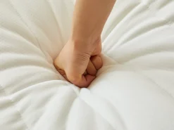 Outlet Nimara Premium Aksel hvid topmadras i memoryskum 90x200x7 cm