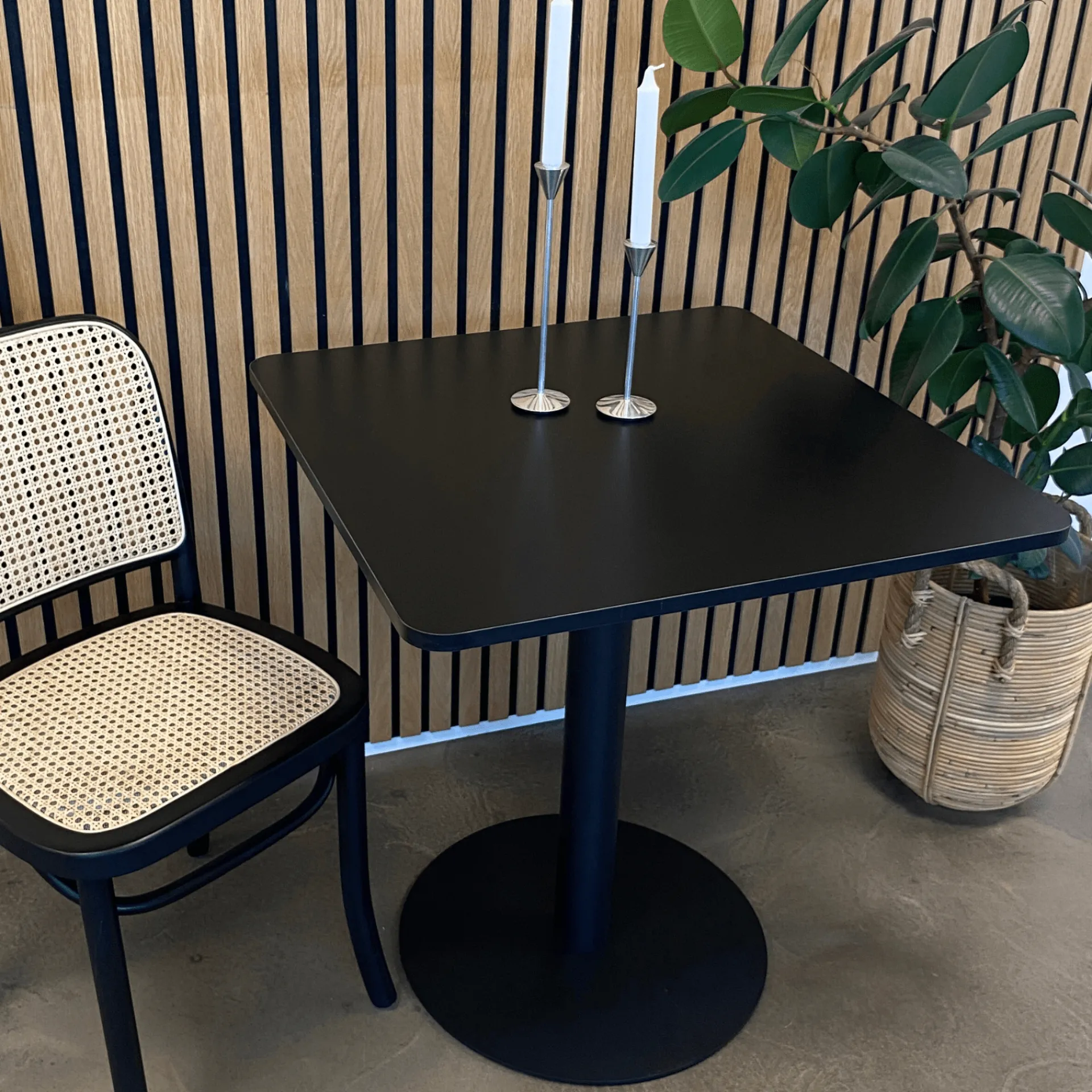 Best Nimara Stacey cafebord - 70 x 70 cm - Sort/Sort